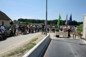 Otvoritev v vasi Levanjci 3